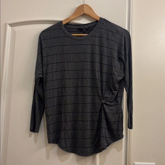 Banana Republic Charcoal Striped Long Sleeve Tee - Picture 3 of 10